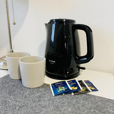 Homestay Offers Private Bedroom And Bathroom Near Speyer And Hockenheim Altlussheim Exteriör bild