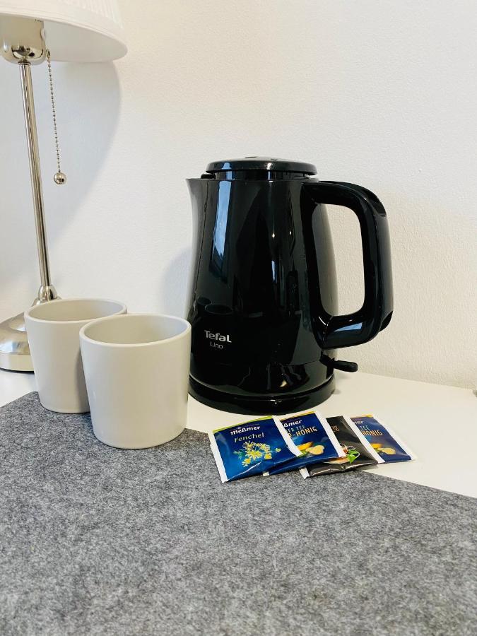 Homestay Offers Private Bedroom And Bathroom Near Speyer And Hockenheim Altlussheim Exteriör bild